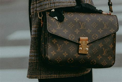 louis vuitton namaak herkennen|10 Manieren om een Neppe Louis Vuitton tas te .